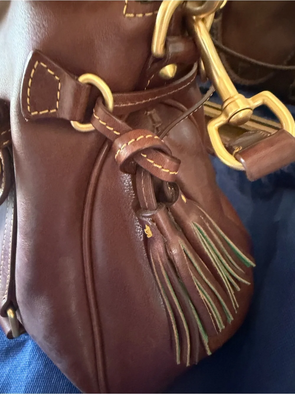 Dooney & Bourke classic dooney